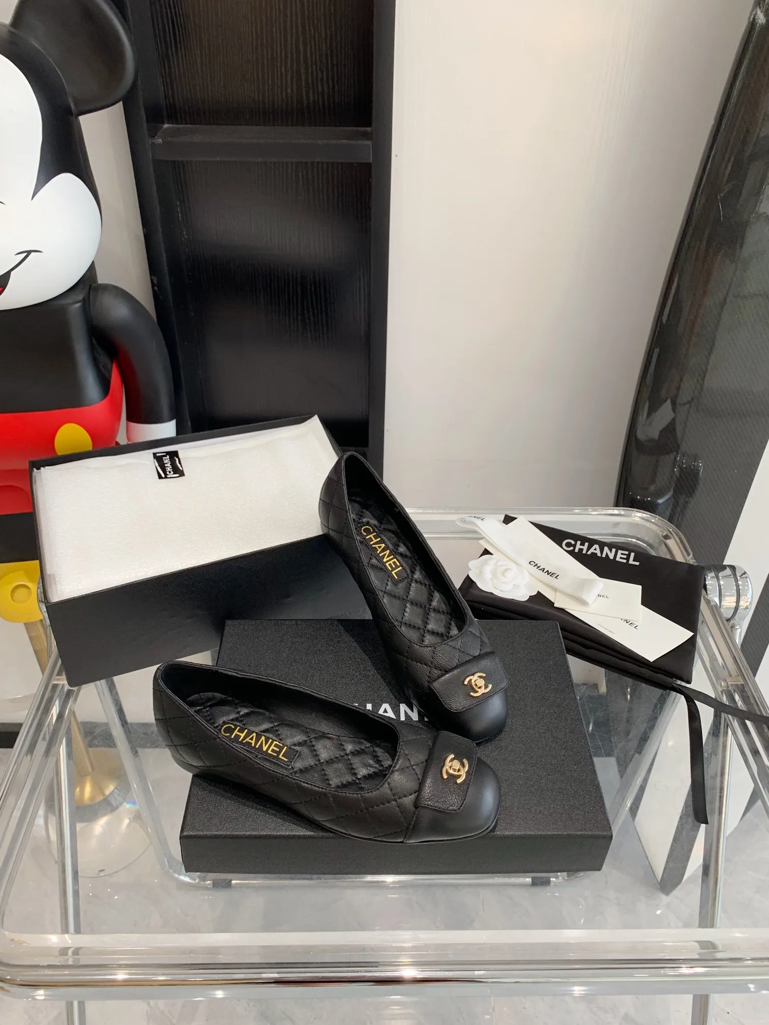 👟👟Ex-factory price 440👟👟 Top version Chanel 2021 new model, classic double C buckle, relatively pointed toe without losing aura, super atmospheric, original version shipped one to one, size 35-40.